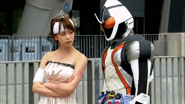 Kamen Rider Fourze: Review: The Queen Festival Competition